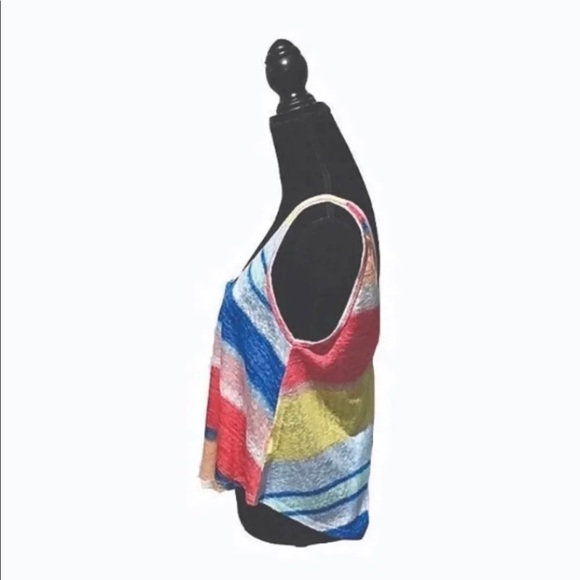 Tank top with “v-neck” in front & back - Picture 4 of 8